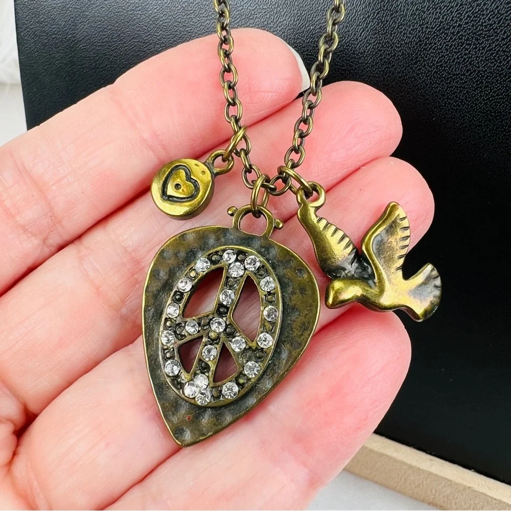 Beautiful bronze stone, 3 charm peace sign, heart, bird, long costume necklace - Picture 8 of 11